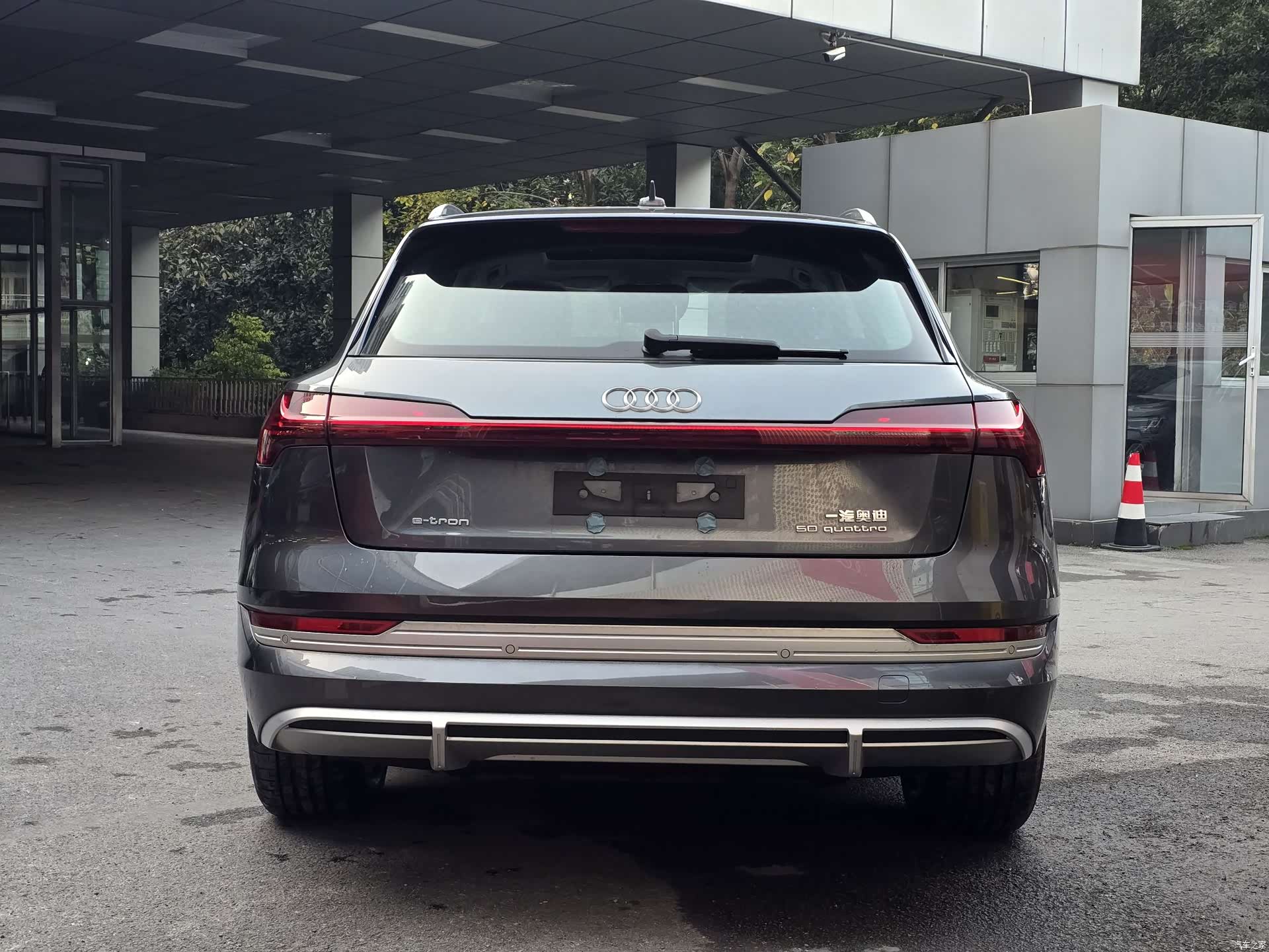 Audi e-tron, 2026 6