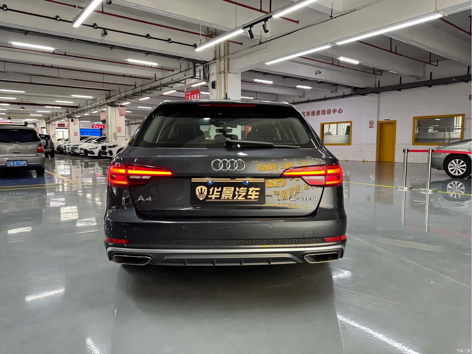 Audi A4, 2020 все фото