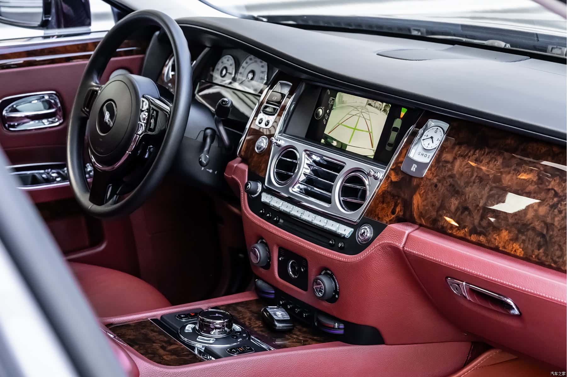 Rolls-Royce Ghost, 2010 13