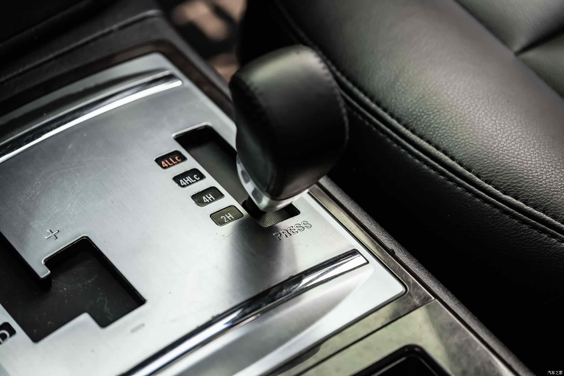 Mitsubishi Pajero, 2019 13