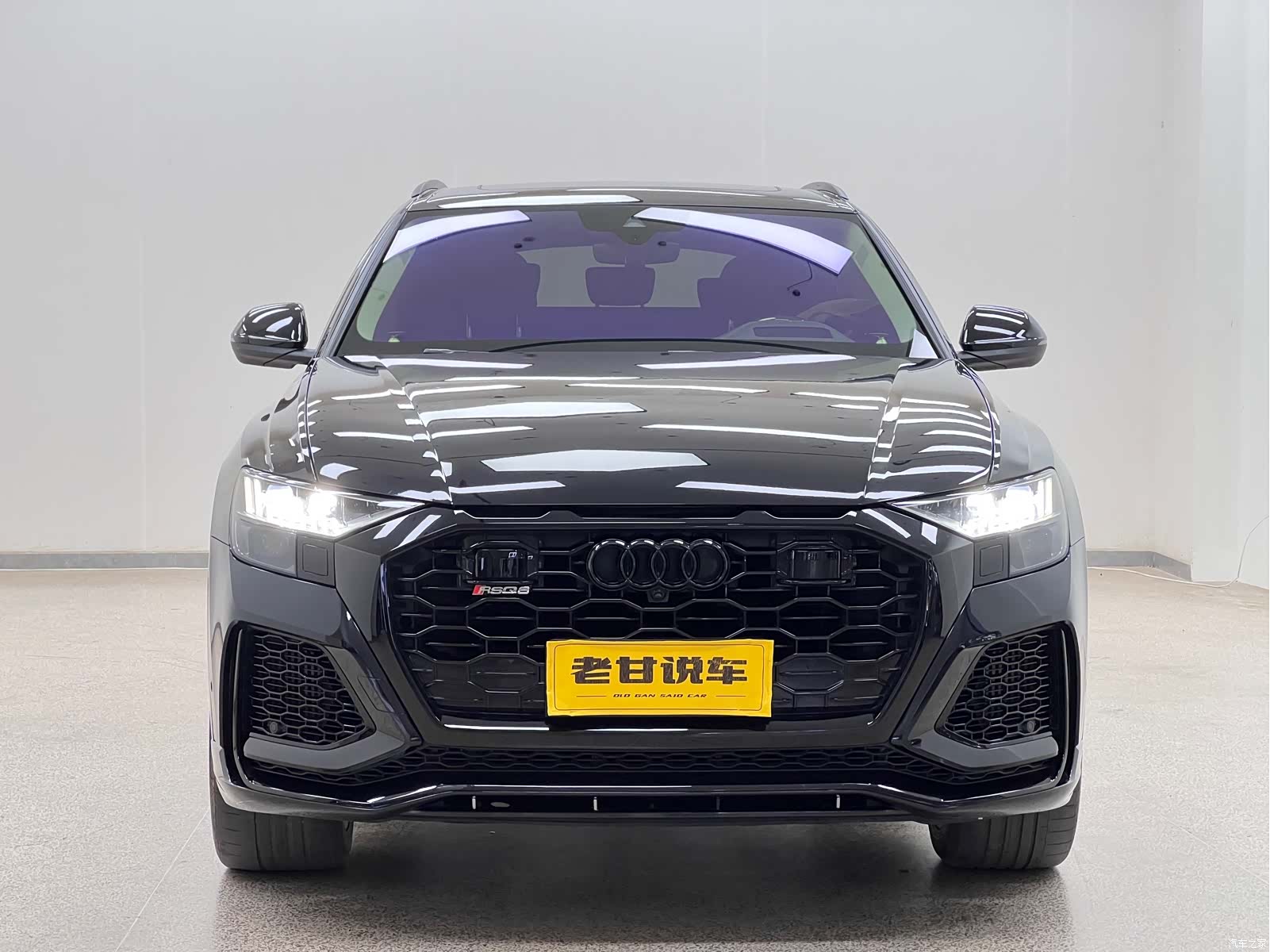 Audi Q8, 2022 3