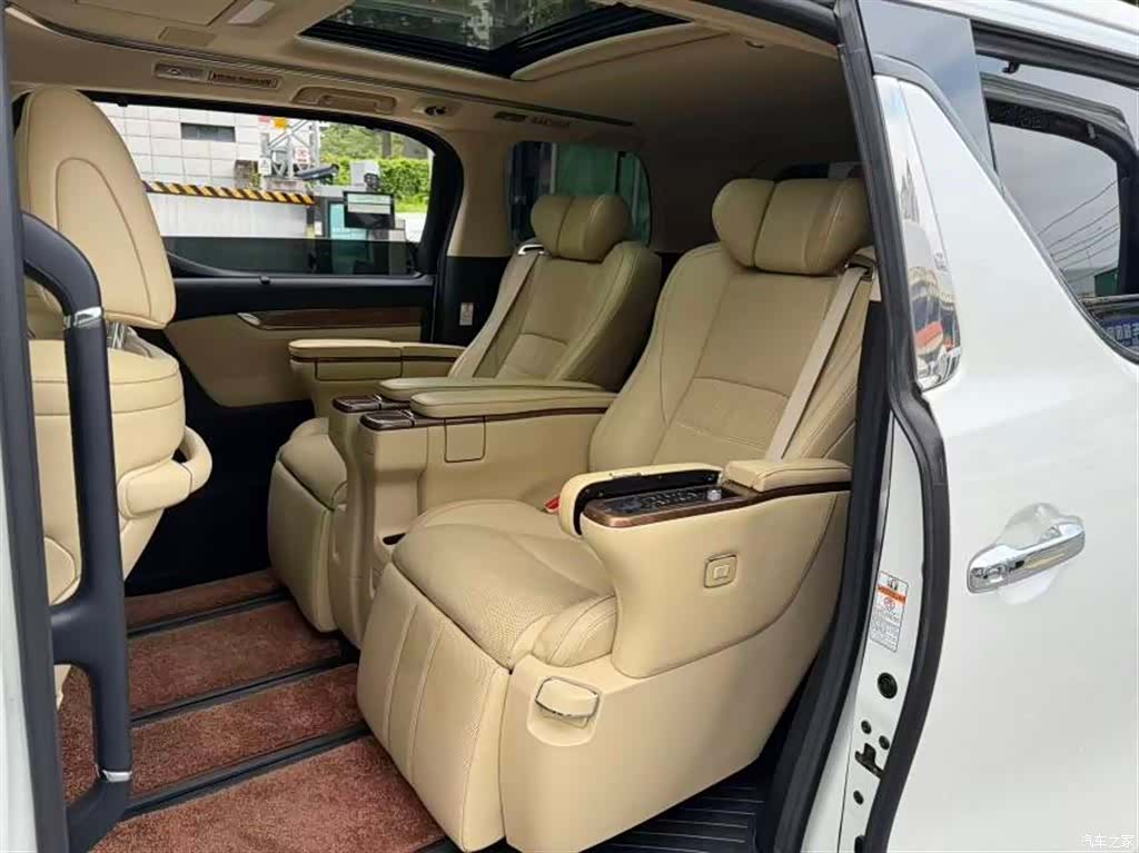 Toyota Alphard, 2017 6