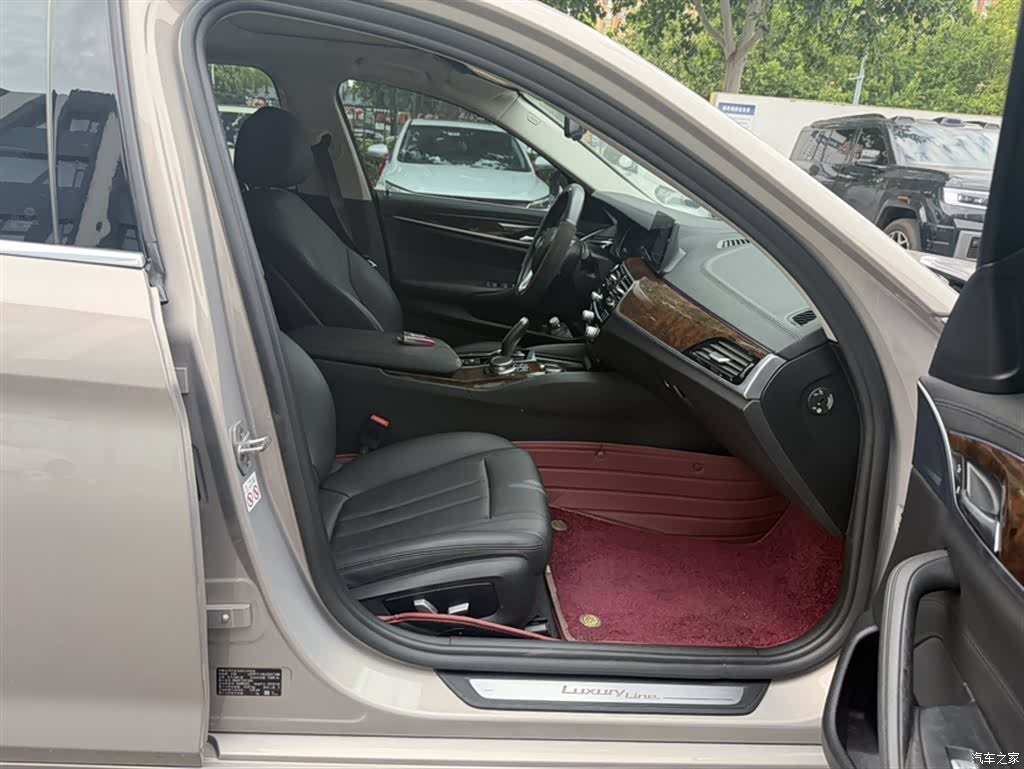 BMW 5 Series, 2018 13