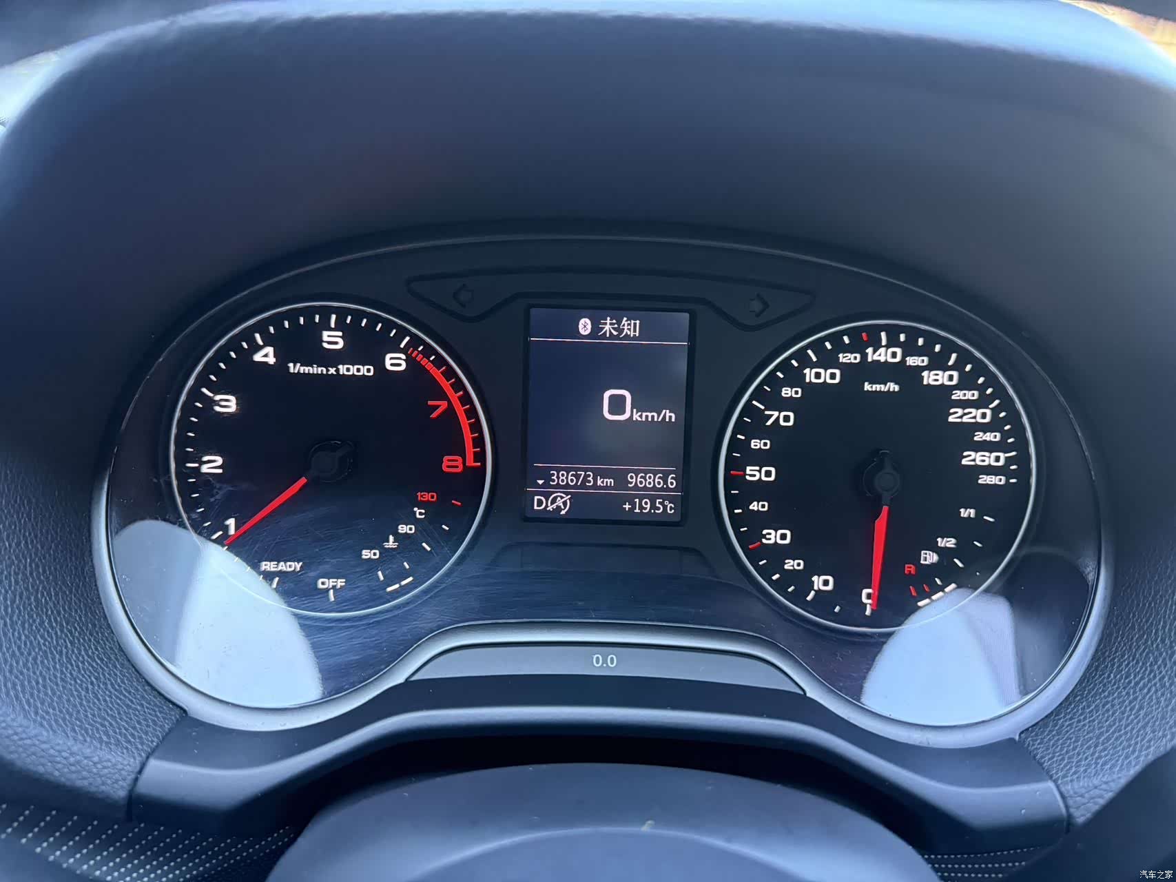 Audi Q2L, 2023 7