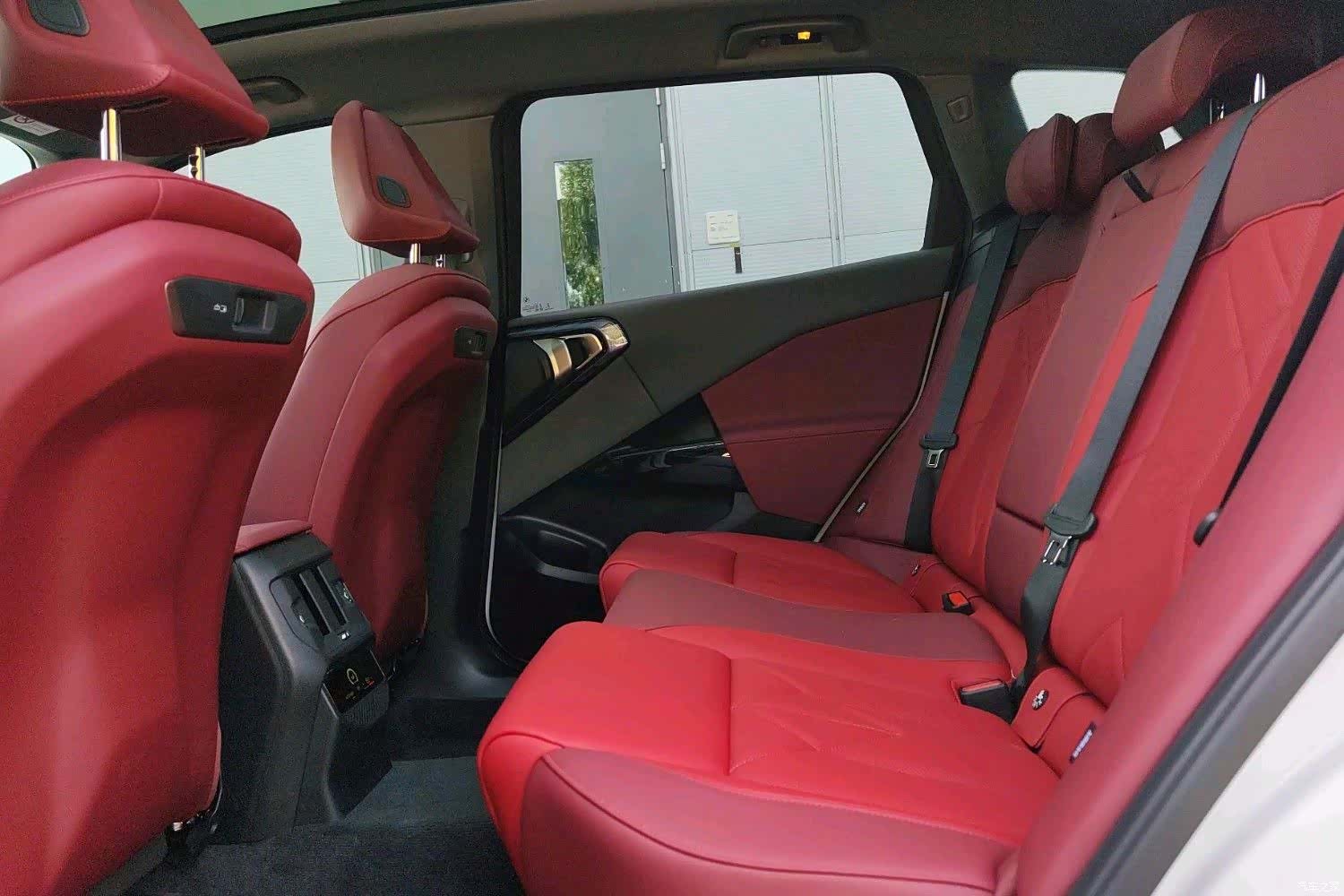 BMW X3, 2025 12