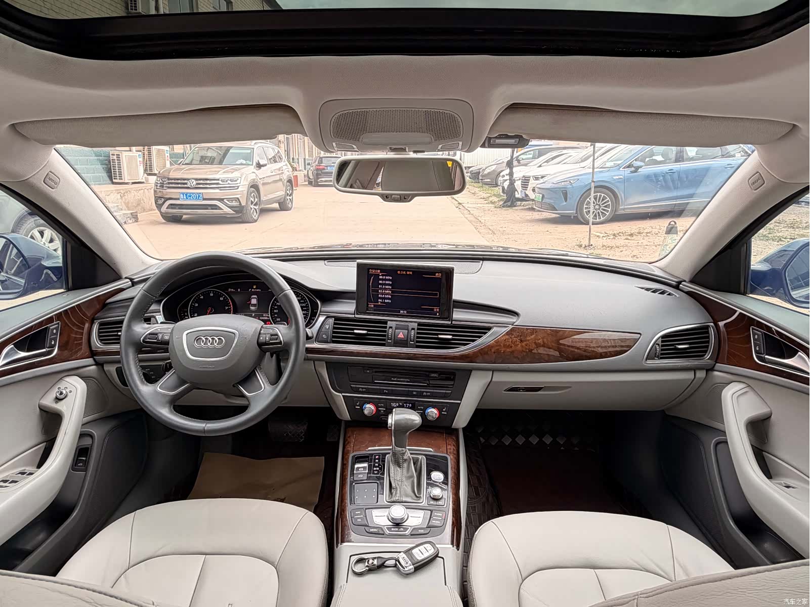 Audi A6L, 2014 13