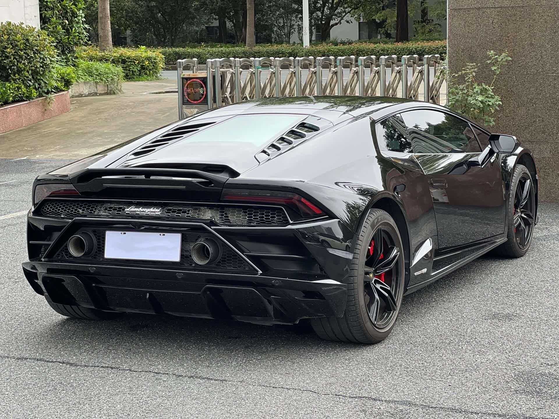 Lamborghini Huracán, 2021 2
