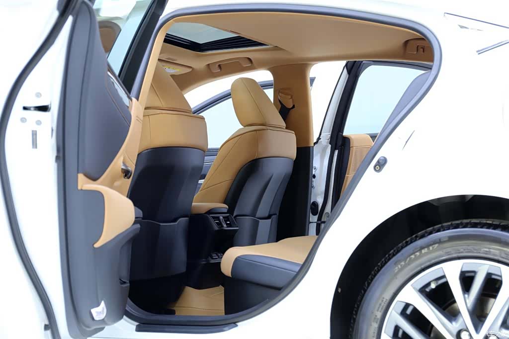 Lexus ES, 2023 6