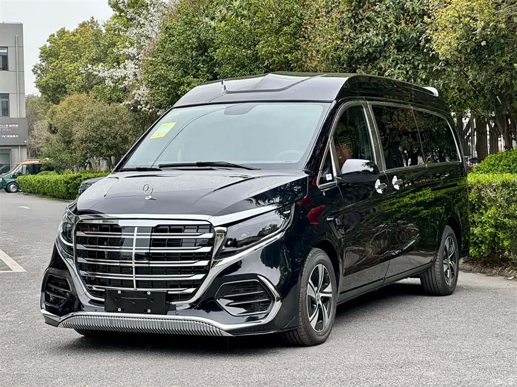 Mercedes-Benz 7