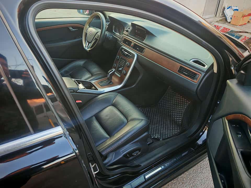 Volvo S80L