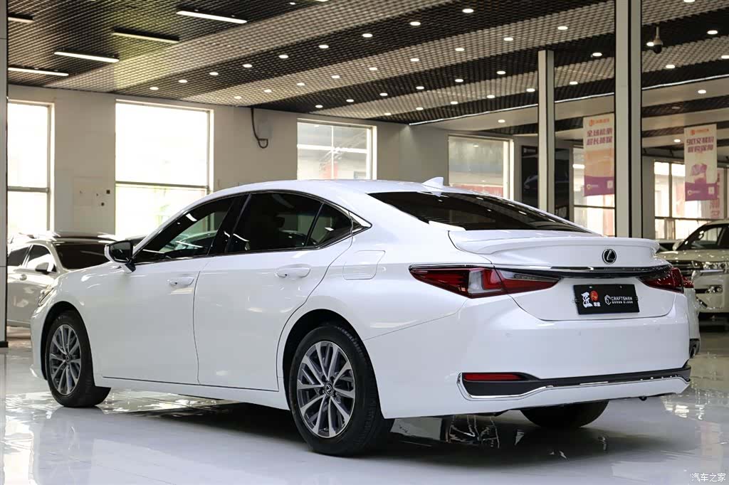 Lexus ES, 2023 19