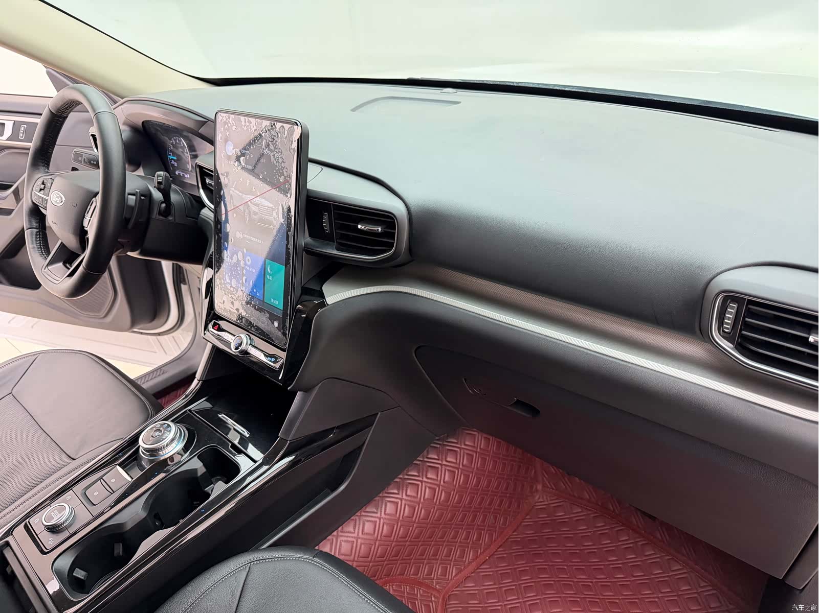 Ford Explorer, 2020 13
