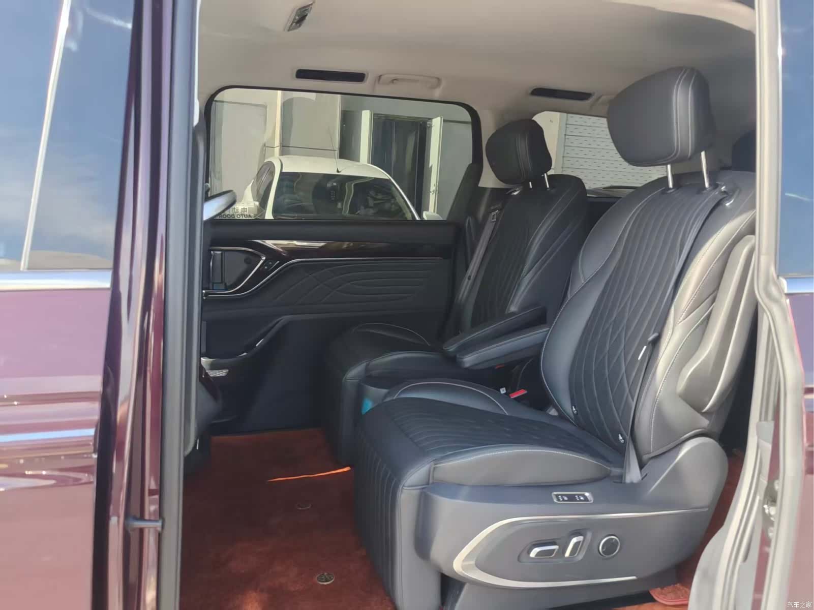 Maxus G90, 2023 все фото