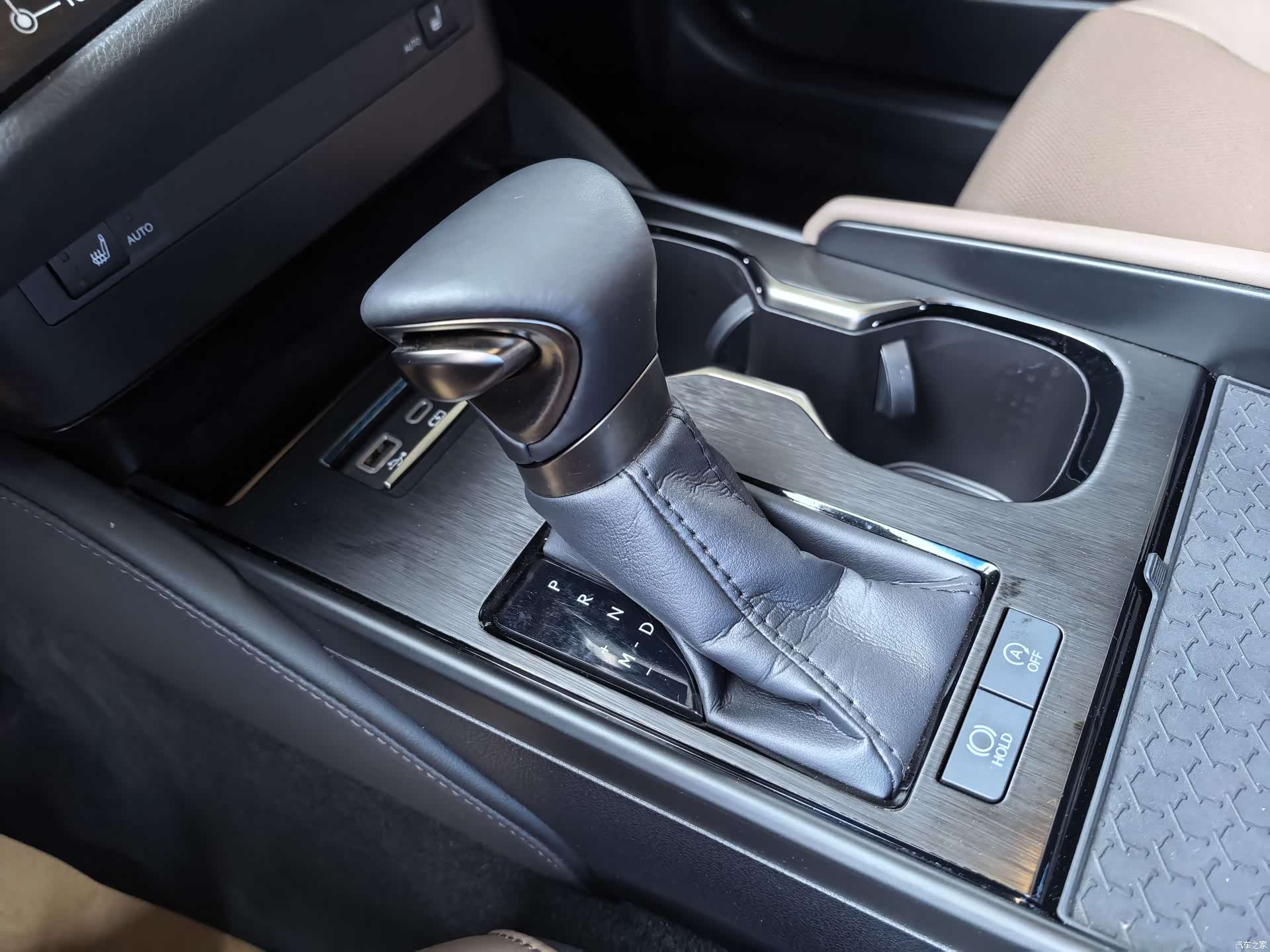 Lexus ES, 2024 8
