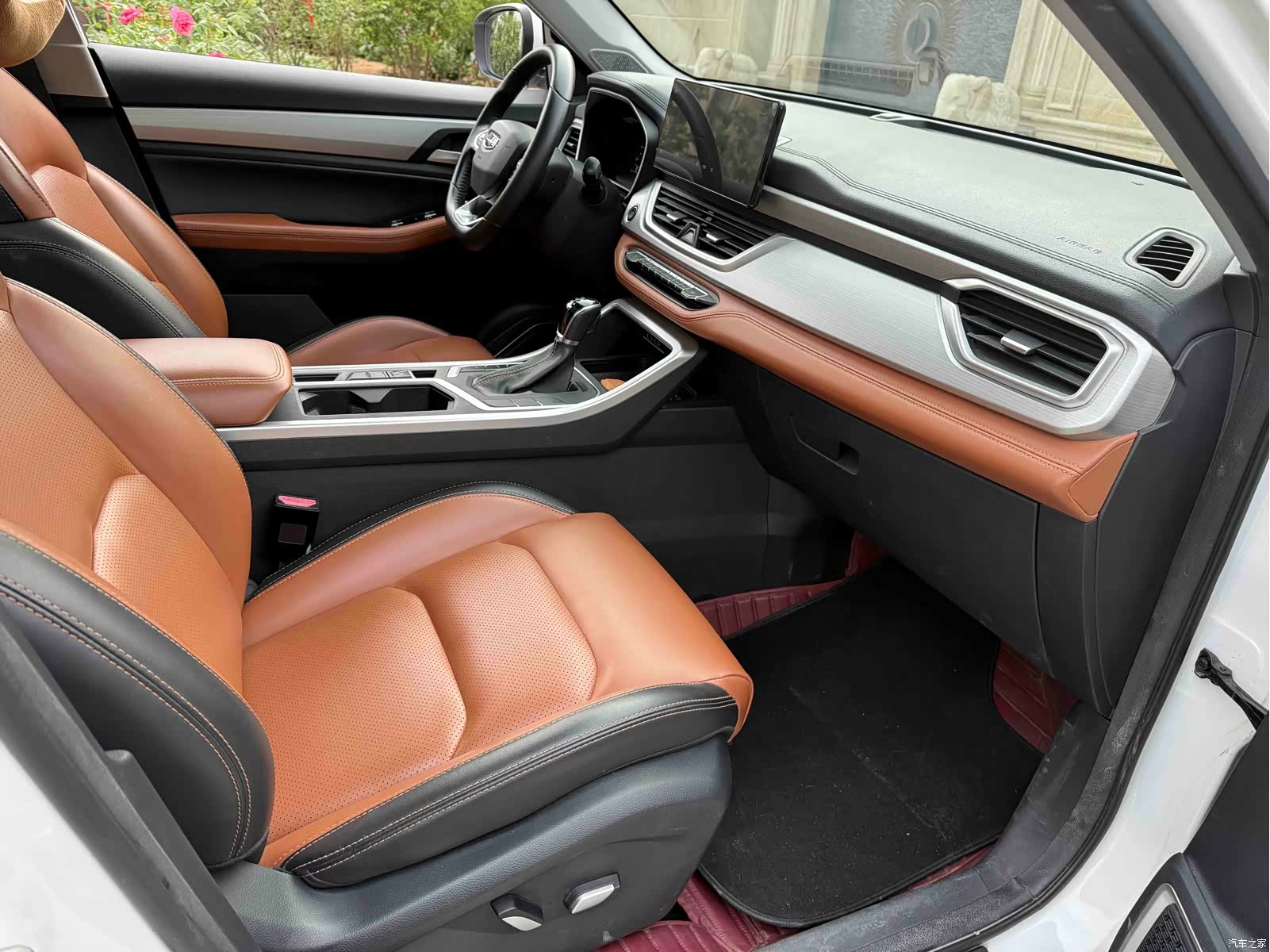 Geely X6, 2020 4