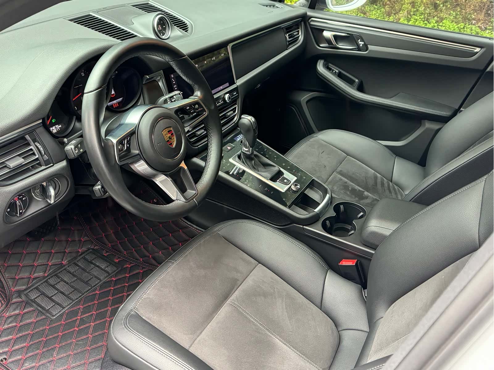 Porsche Macan, 2022 6