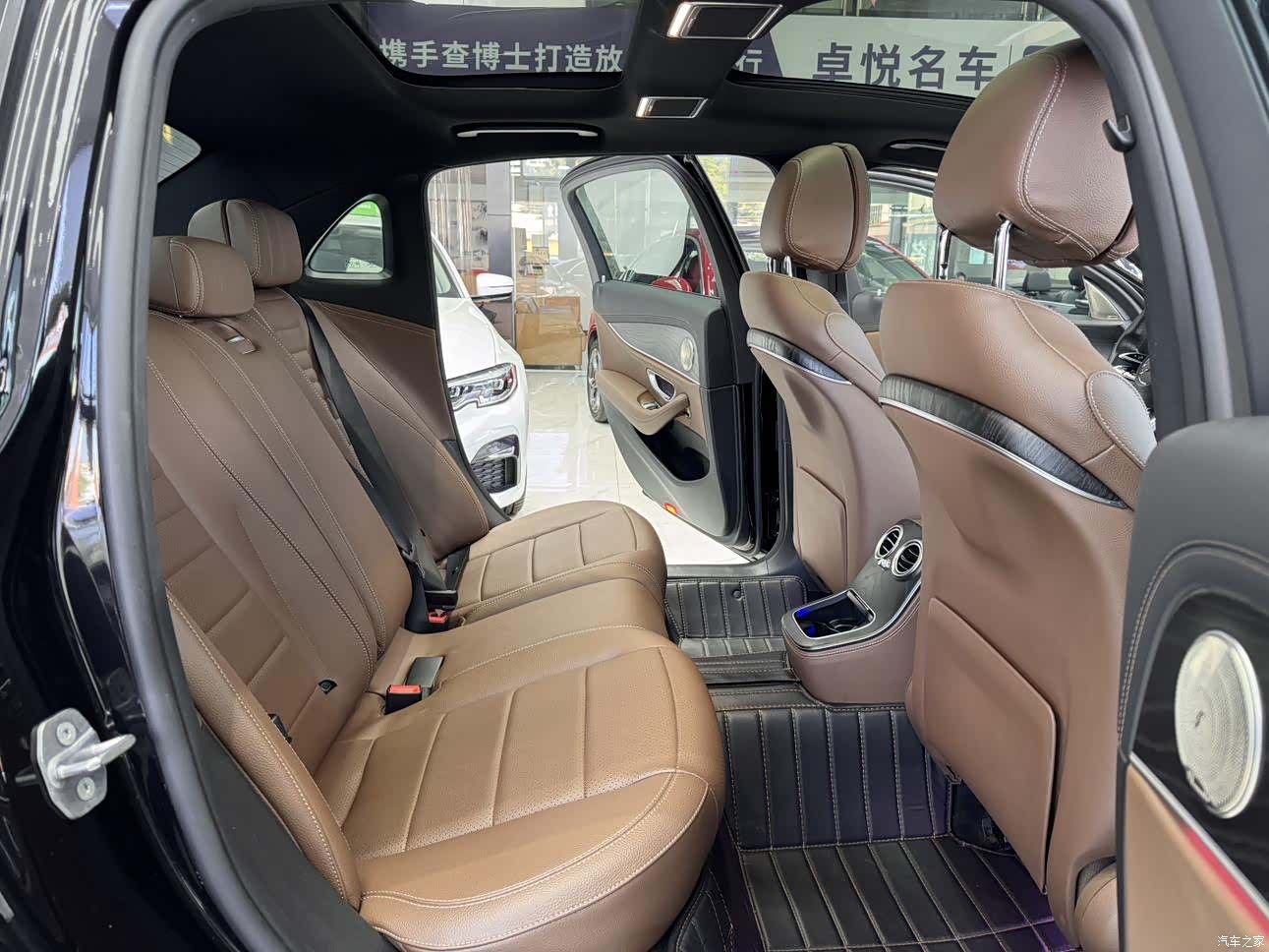 Mercedes-Benz E-Class, 2021 12