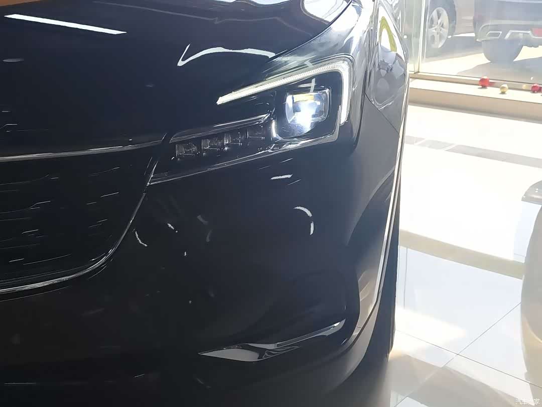 Buick Envision Plus, 2021 13