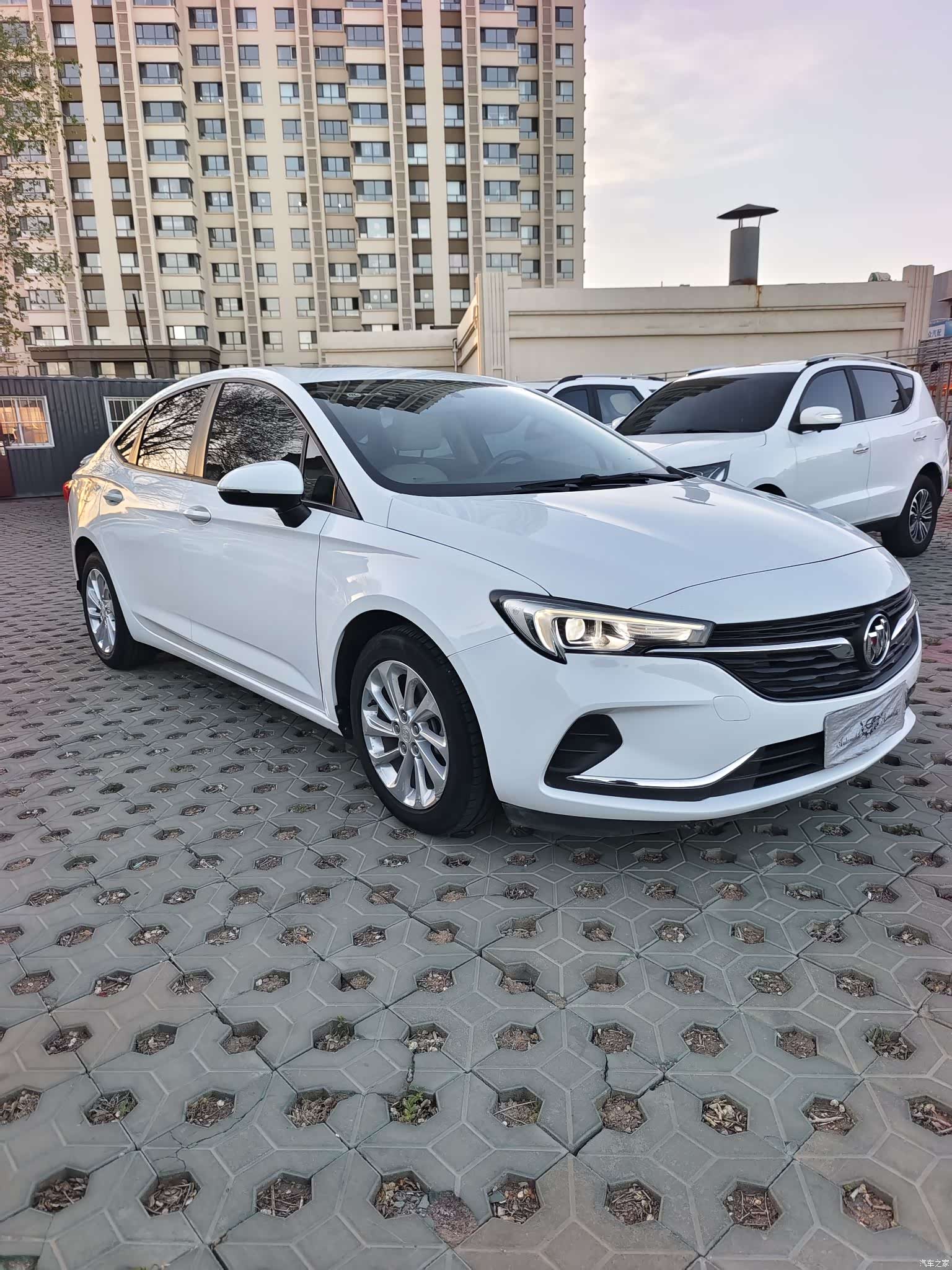 Buick Verano, 2020 3