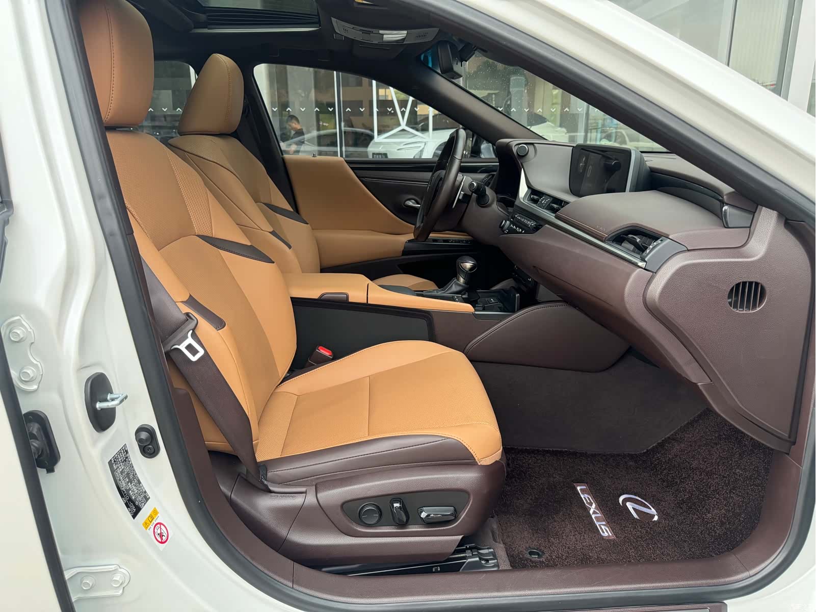 Lexus ES, 2019 6
