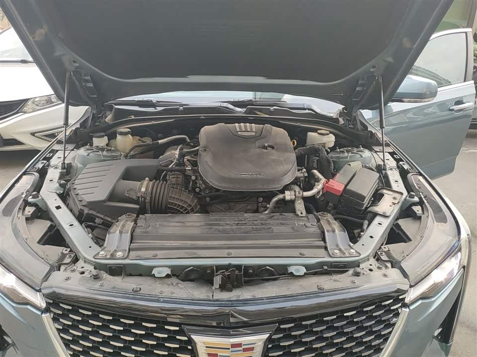 Cadillac CT4