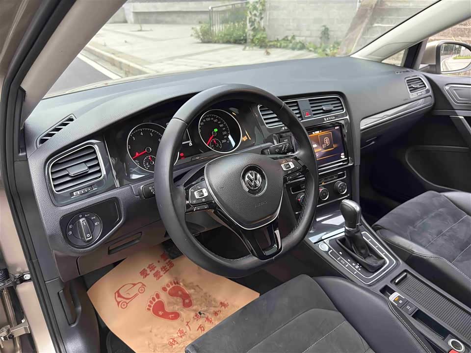 Volkswagen golf