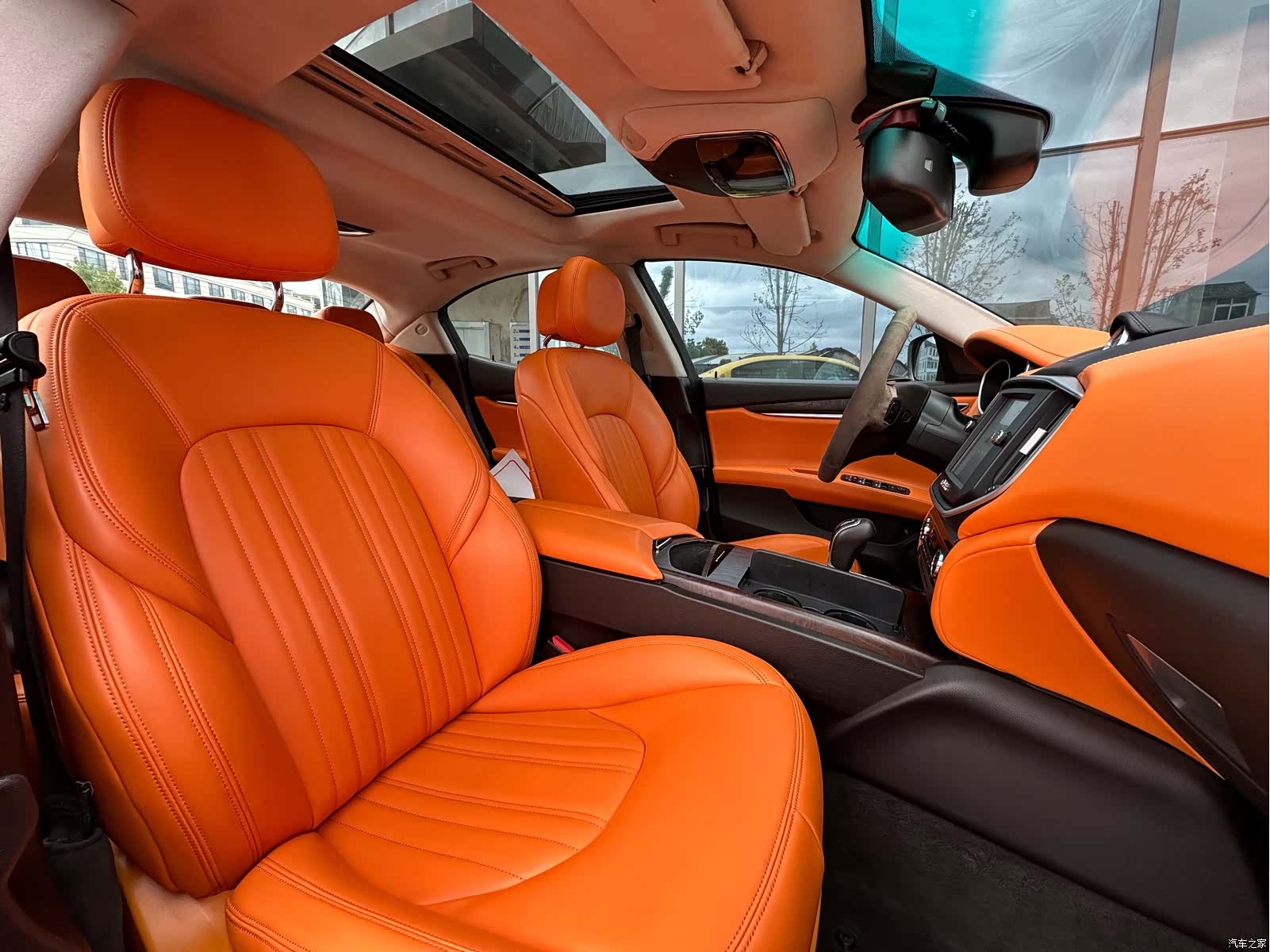 Maserati Ghibli, 2015 13
