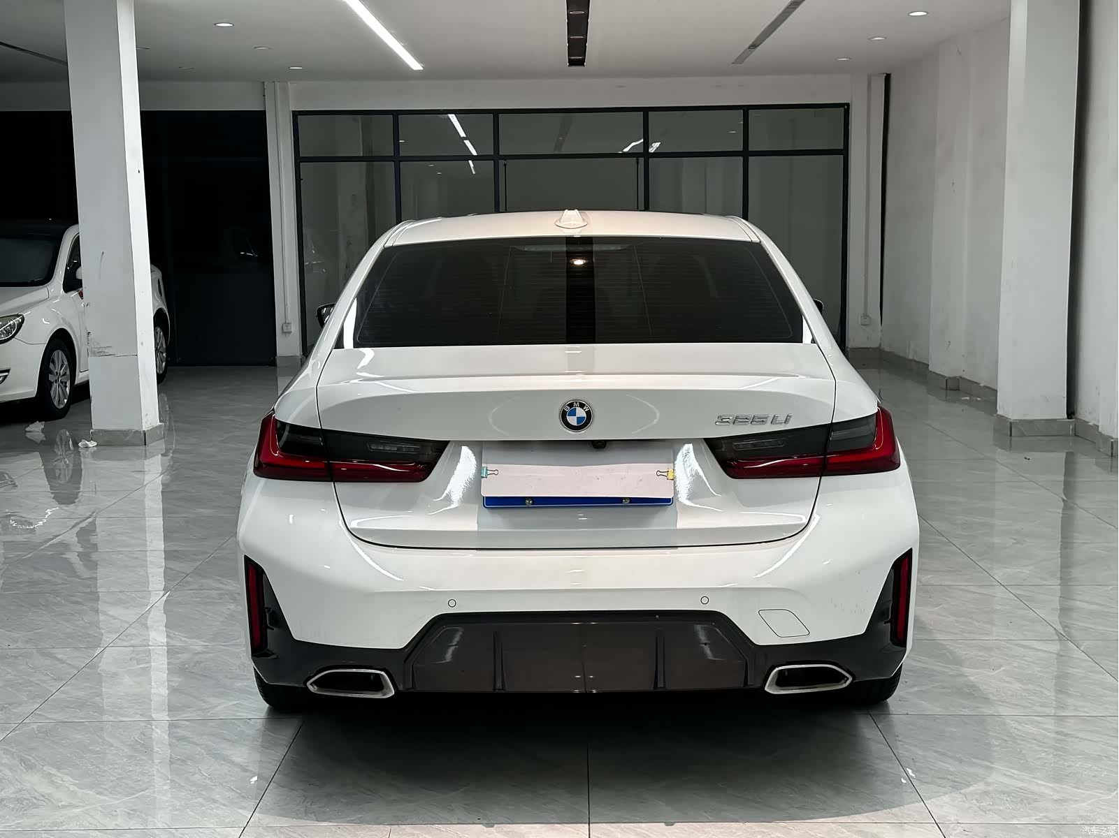 BMW 3 Series, 2023 все фото
