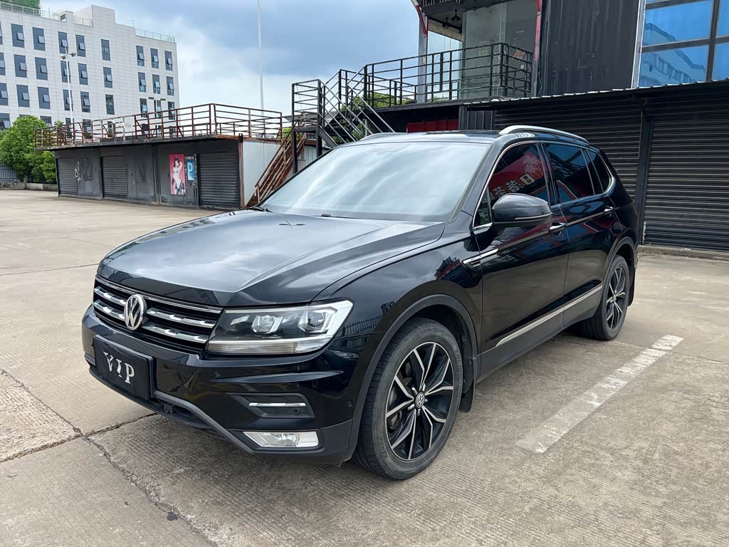 Volkswagen Tiguan L