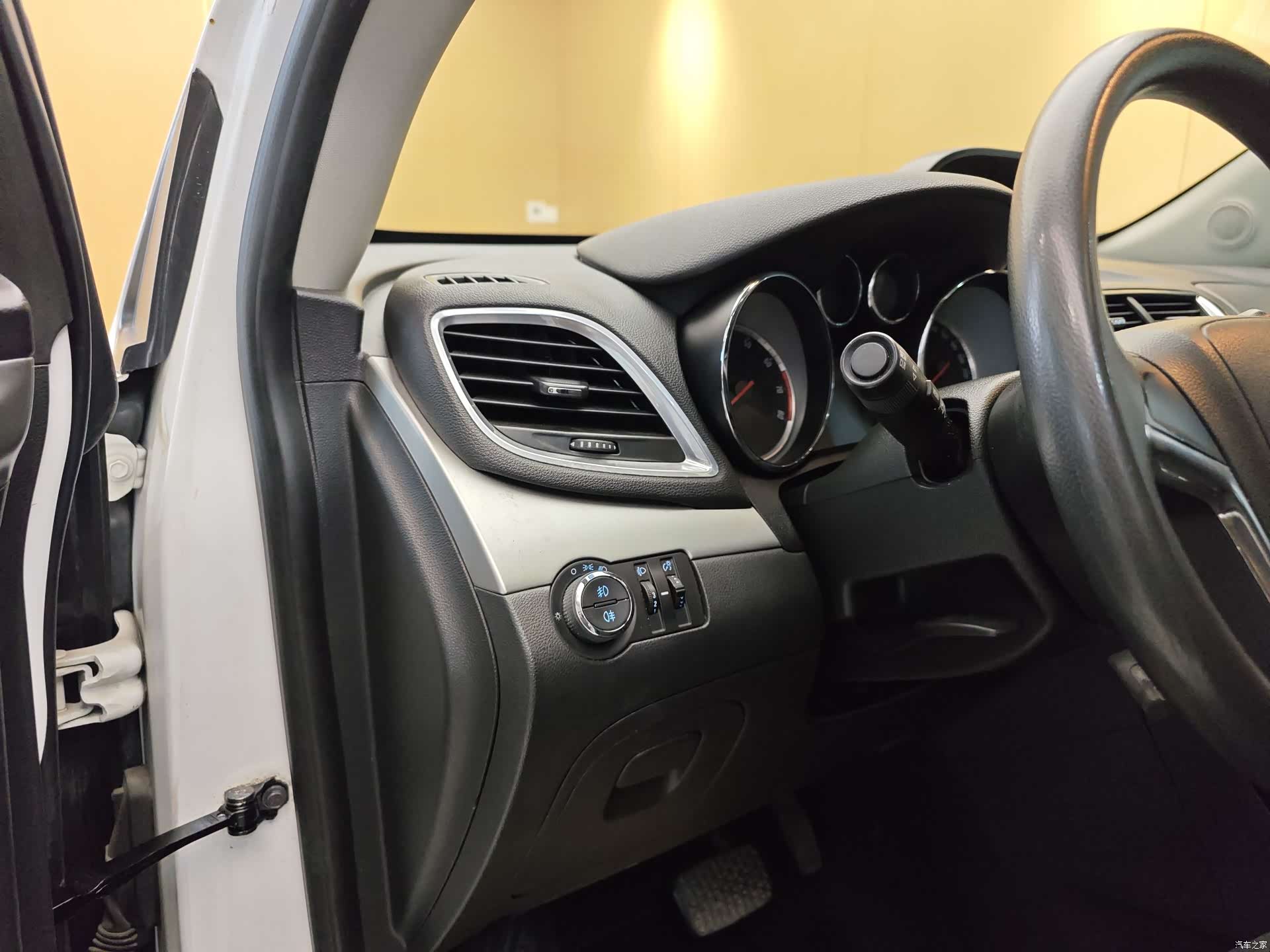 Buick Encore, 2014 12