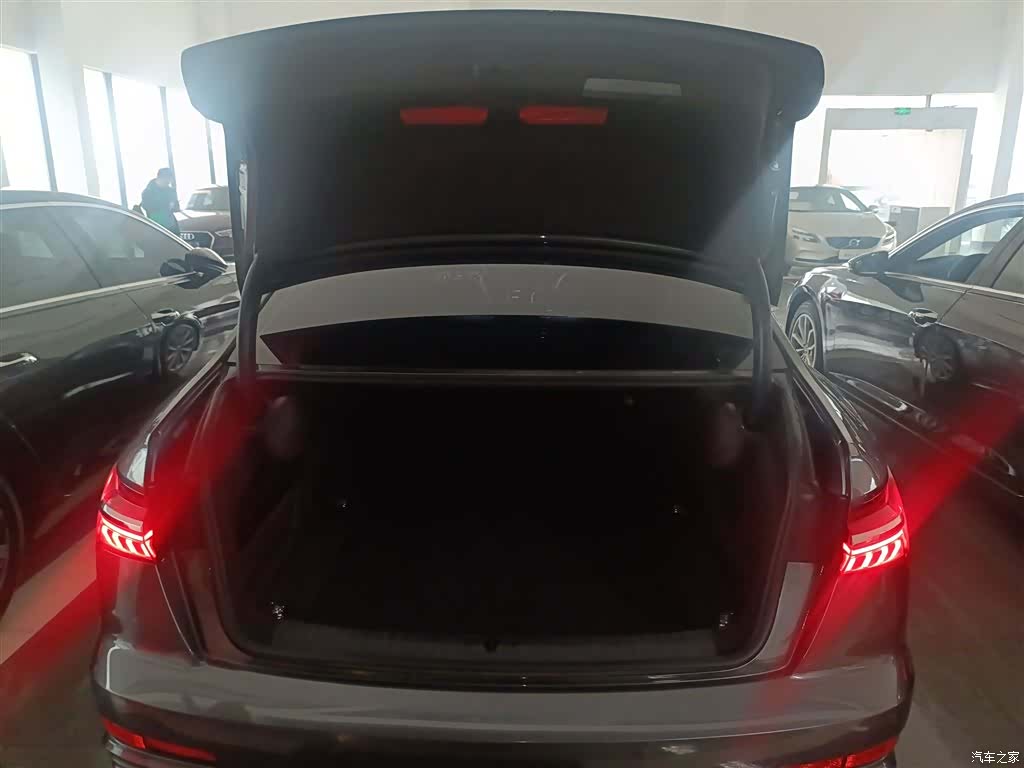 Audi A6L, 2021 15