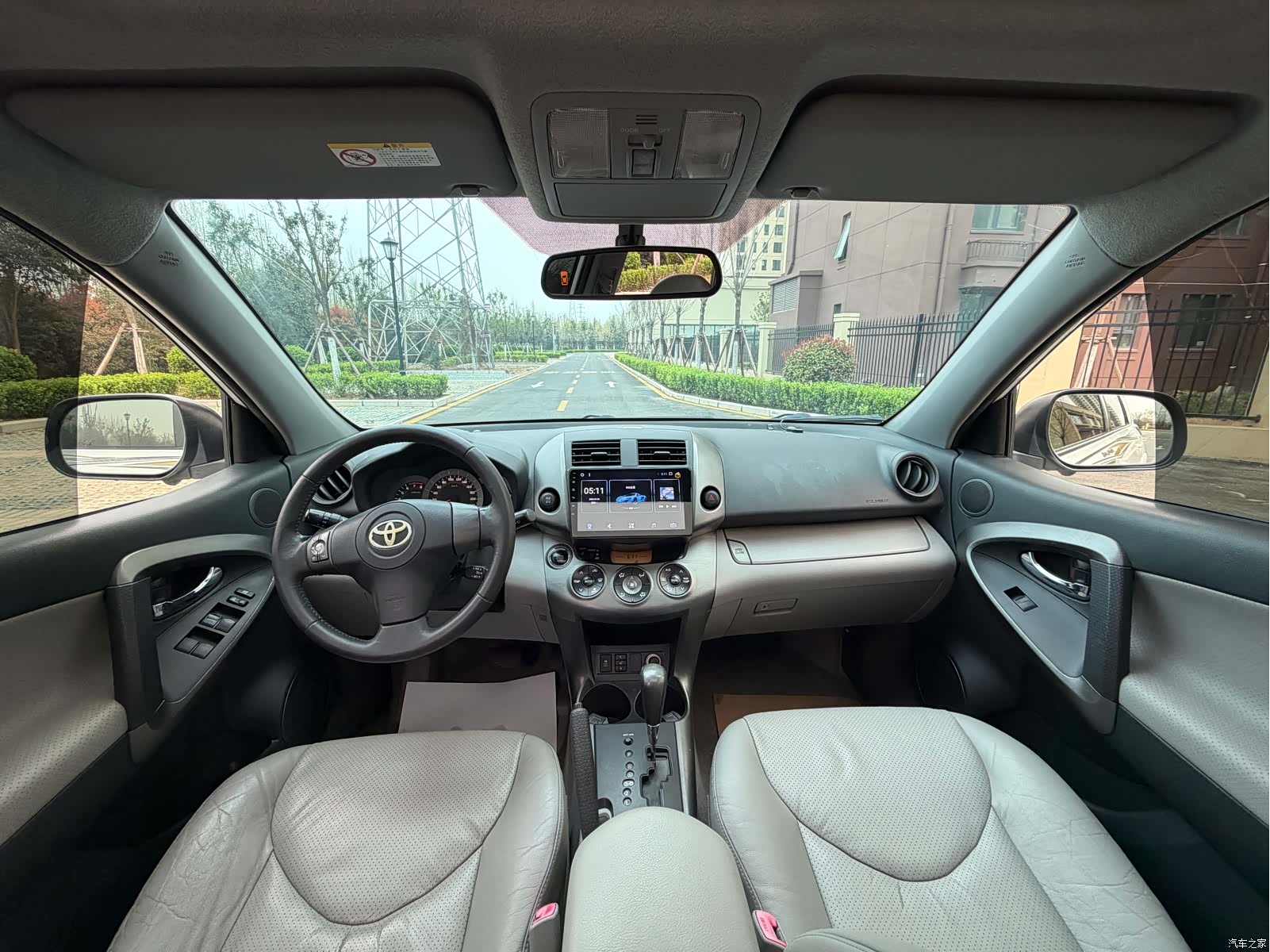 Toyota RAV4, 2011 все фото