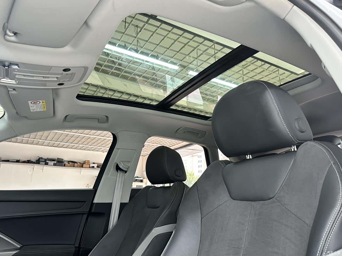Audi Q3, 2023 12