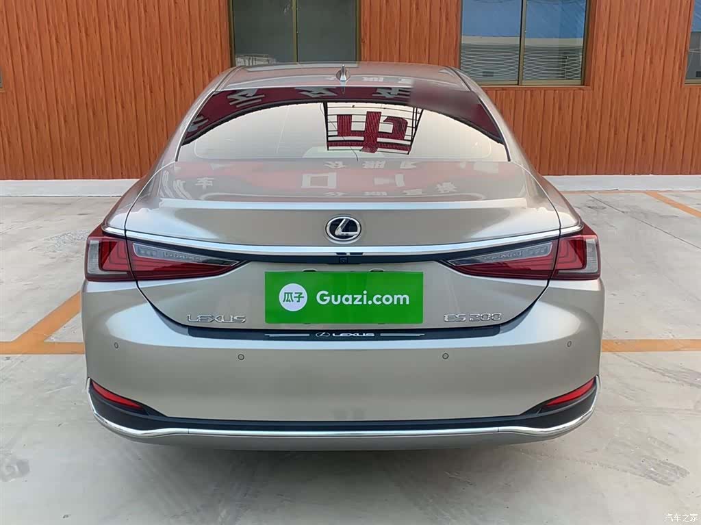 Lexus ES, 2024 6