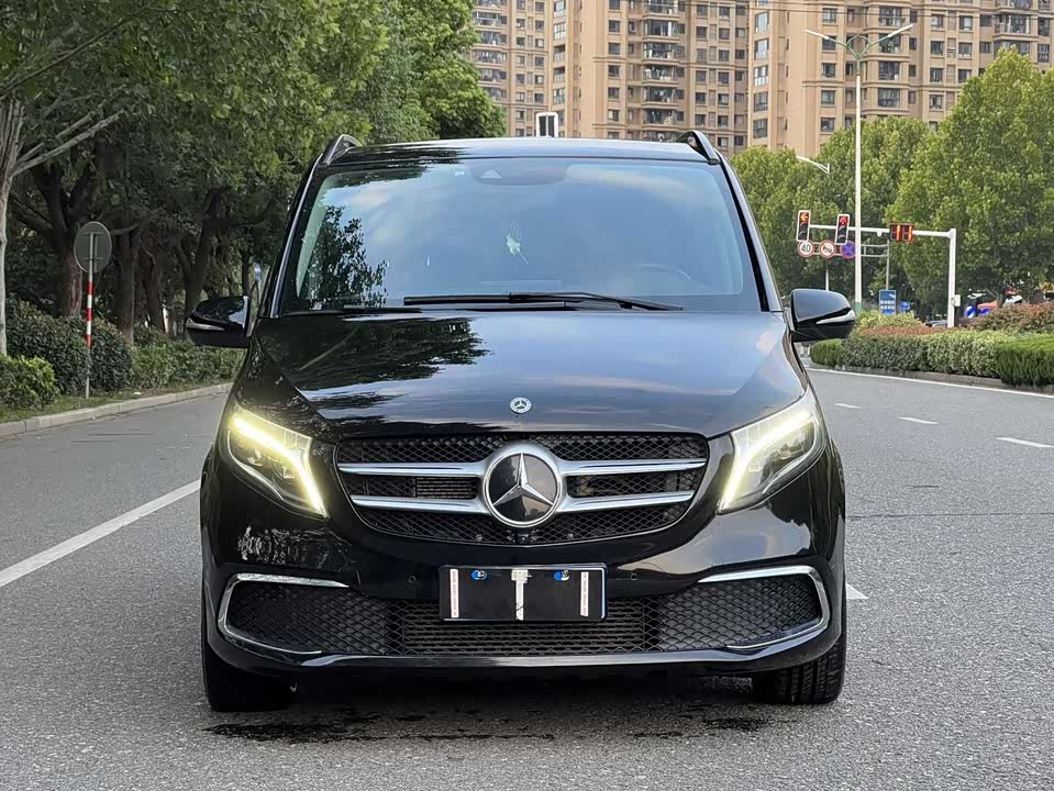 Mercedes-Benz V-class