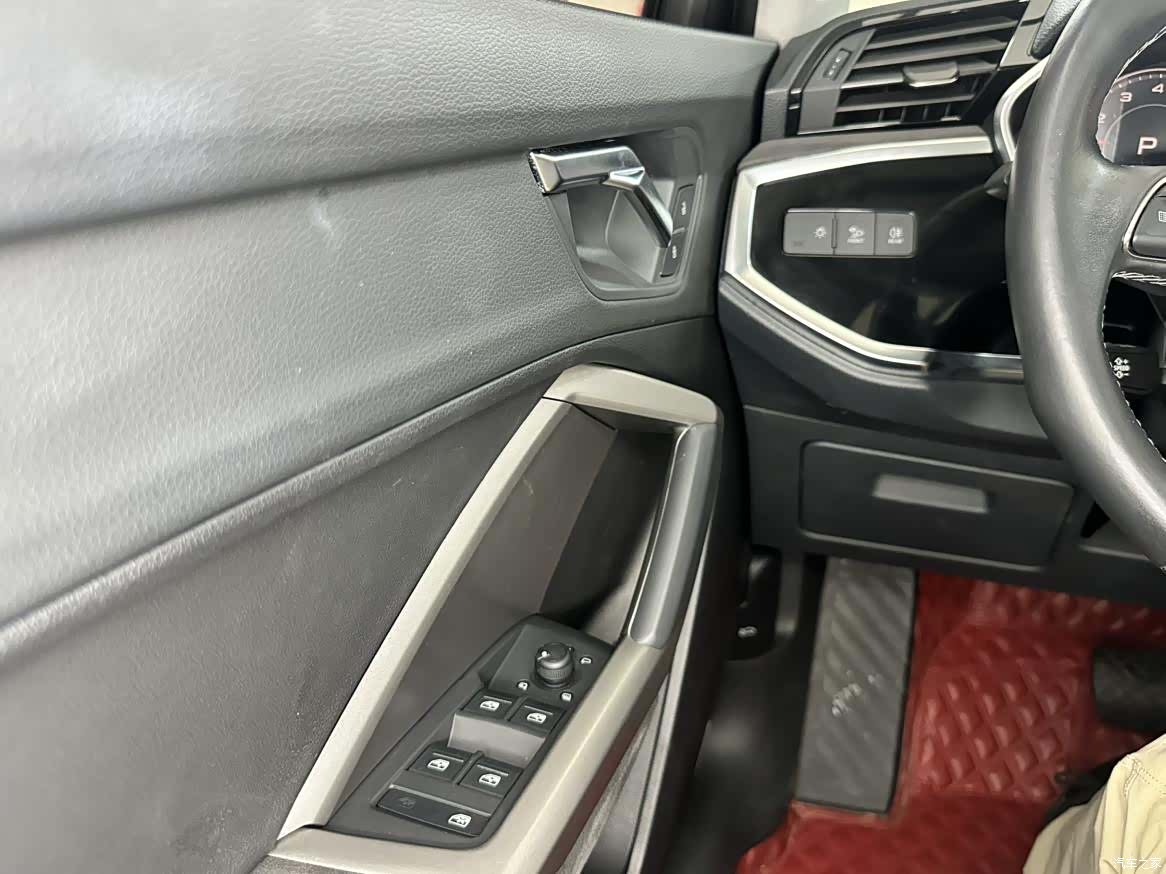 Audi Q3, 2023 23