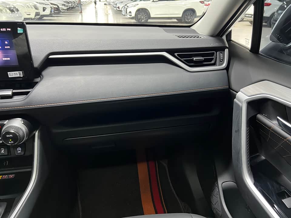 Toyota RAV4 Rongfang