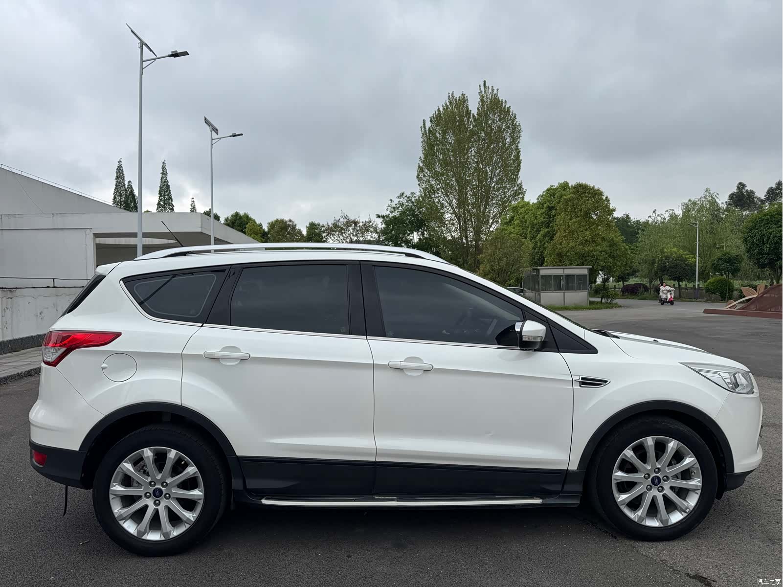 Ford Kuga, 2016 8