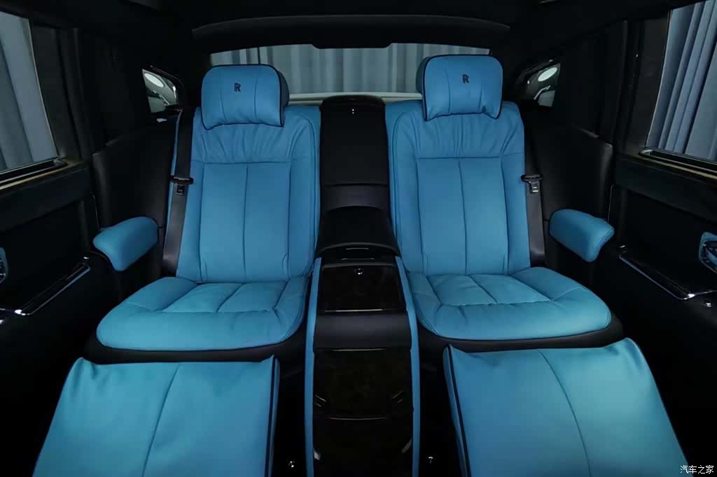Rolls-Royce Phantom, 2013 6