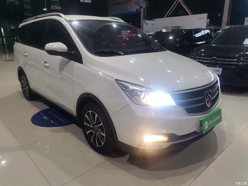 Wuling 730, 2020 4