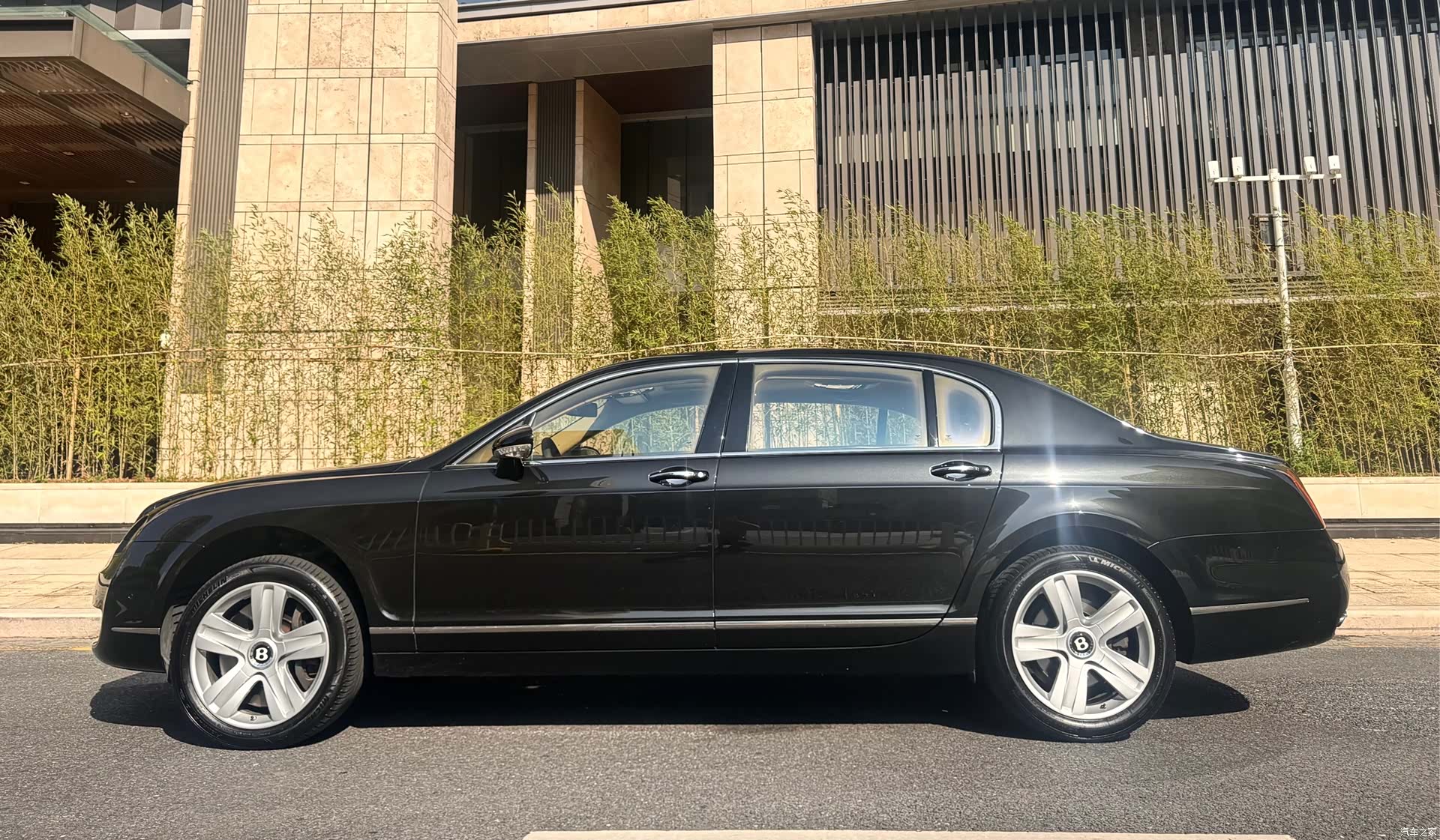 Bentley Flying Spur, 2007 4