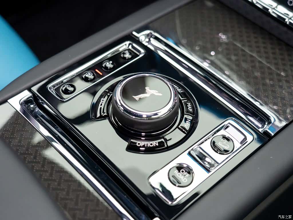 Rolls-Royce Cullinan, 2024 26