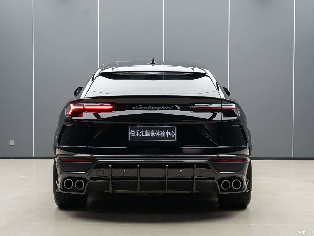 Lamborghini Urus, 2022 8