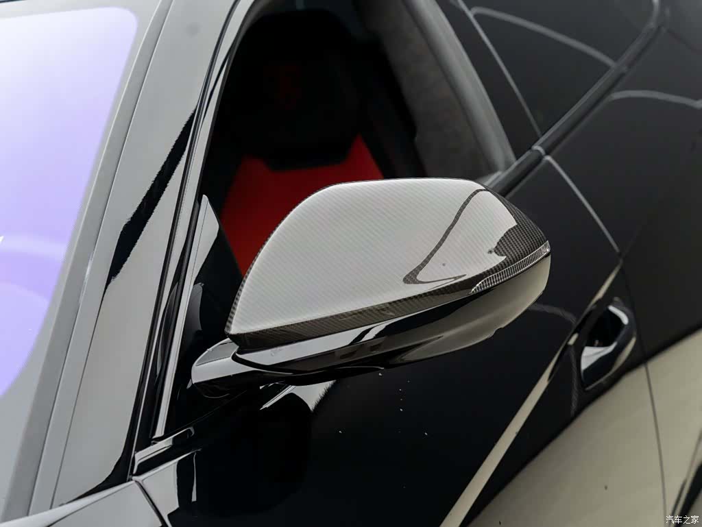 Lamborghini Urus, 2022 все фото