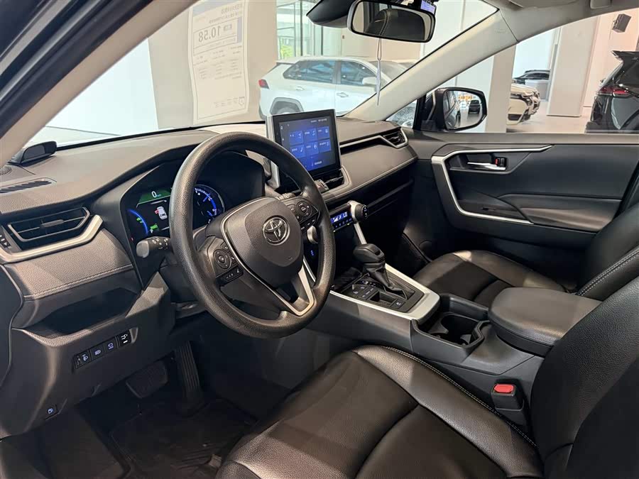 Toyota RAV4 2021, фото 17