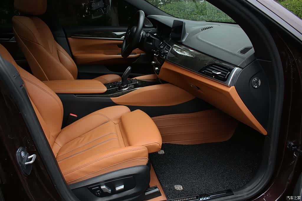 BMW 6 Series GT, 2017 10