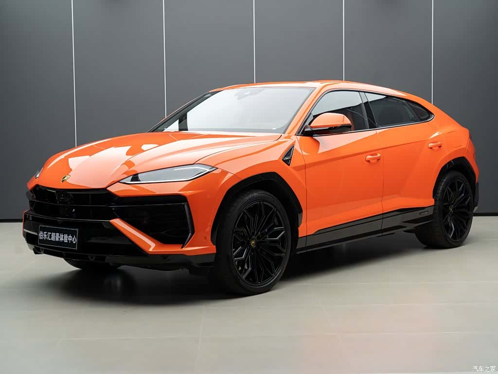 Lamborghini Urus, 2025 2