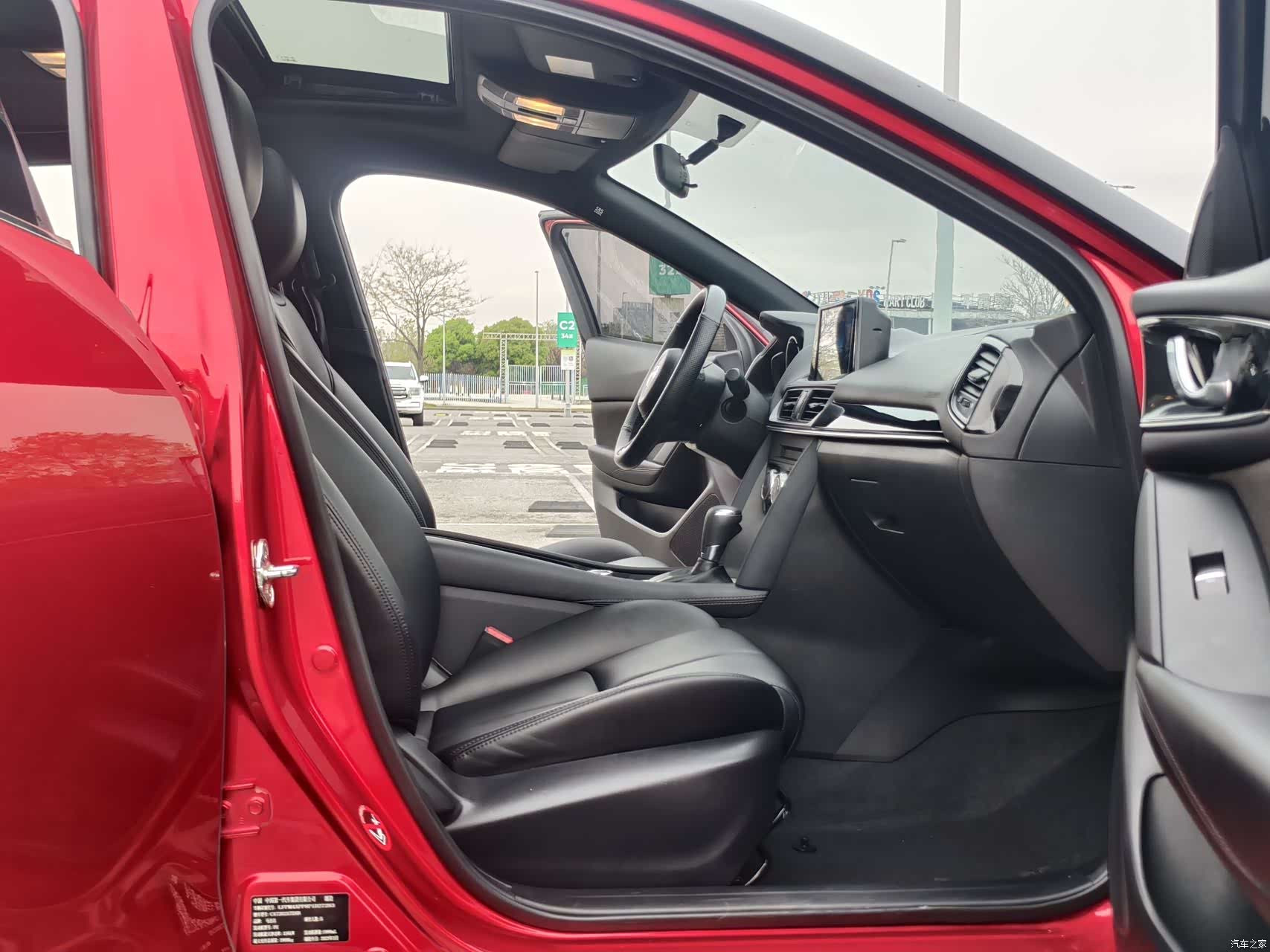 Mazda CX-4, 2023 9