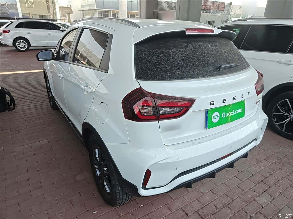 Geely X3, 2022 все фото