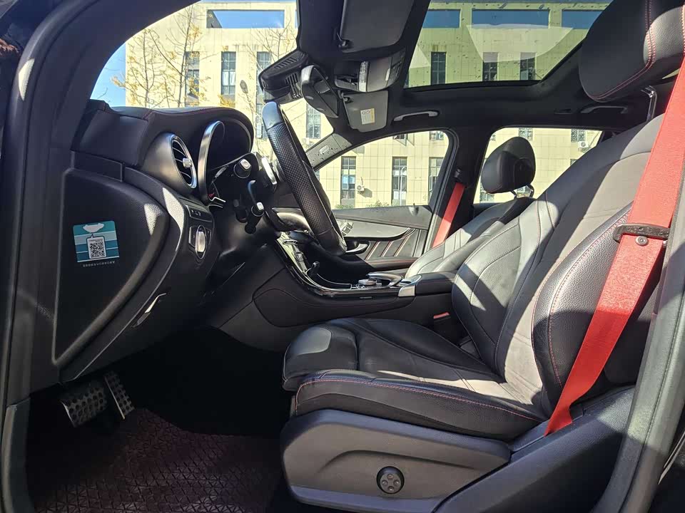 Mercedes-Benz GLC AMG